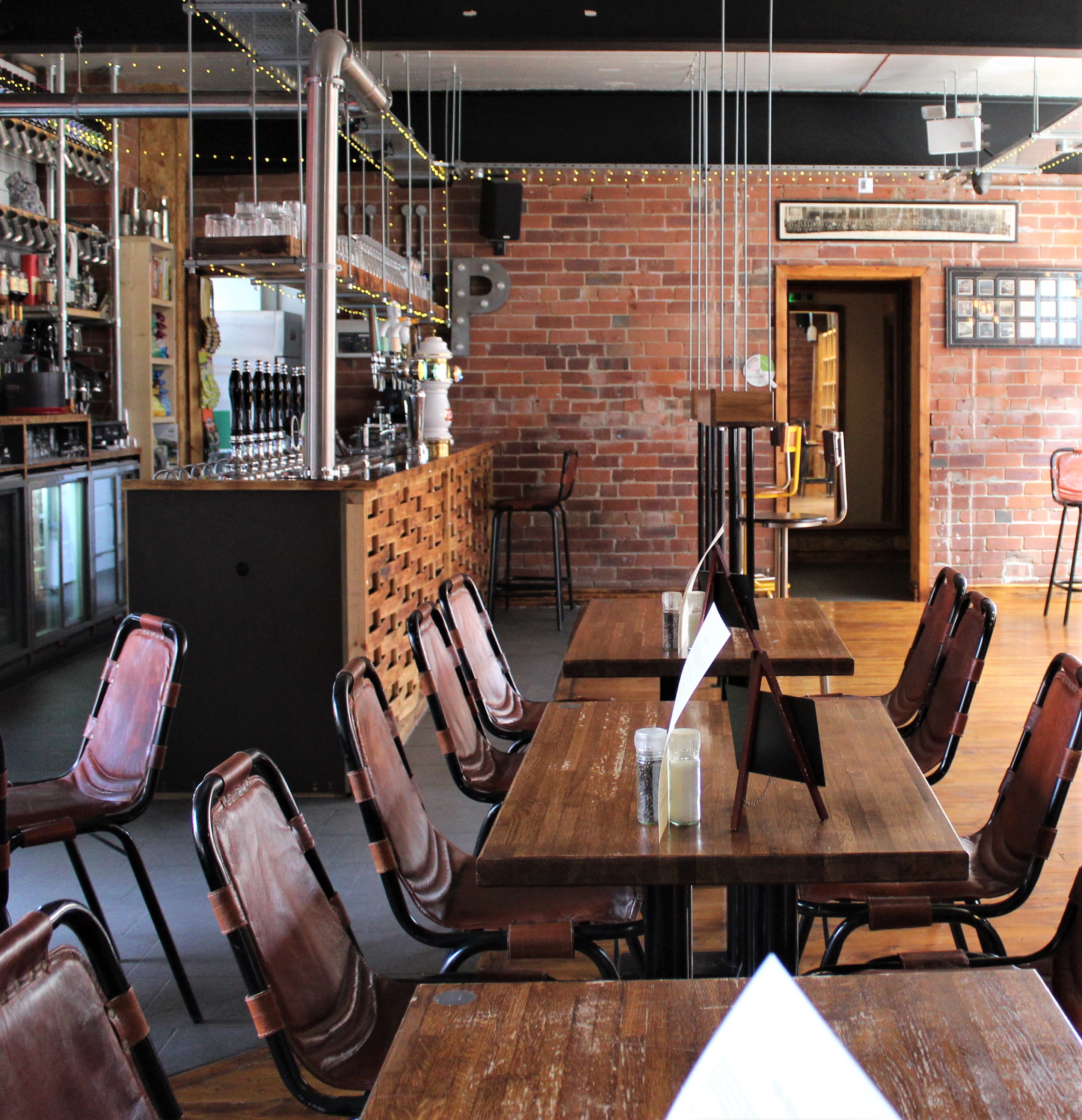 CAMRA | Perch, Sheffield - Dead Parrot Brewery Taproom